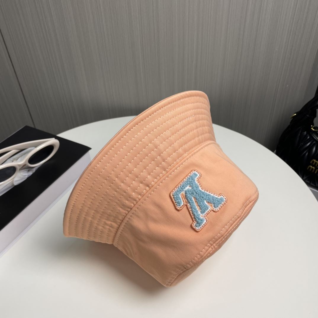 Louis Vuitton Caps